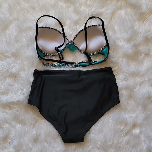 Dressfo Two pieces Swimsuit - Picture 8 of 14